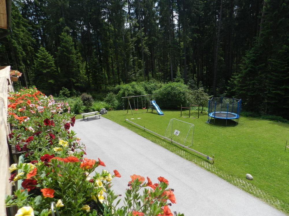 Pension Und Appartements Hartkaiser Ellmau Exteriör bild