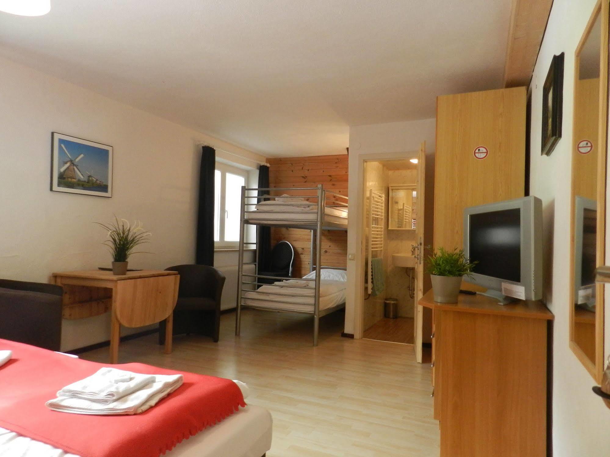 Pension Und Appartements Hartkaiser Ellmau Exteriör bild