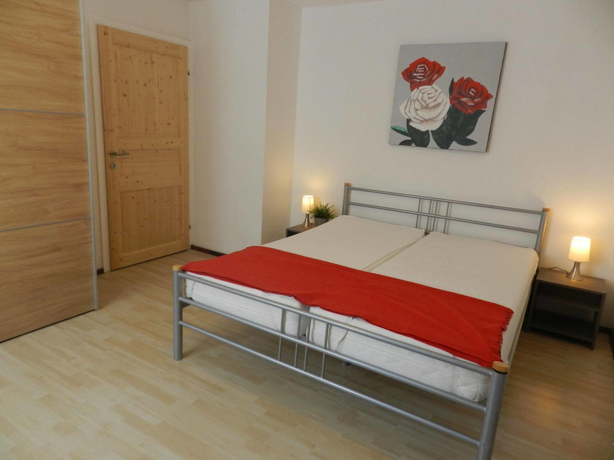 Pension Und Appartements Hartkaiser Ellmau Exteriör bild