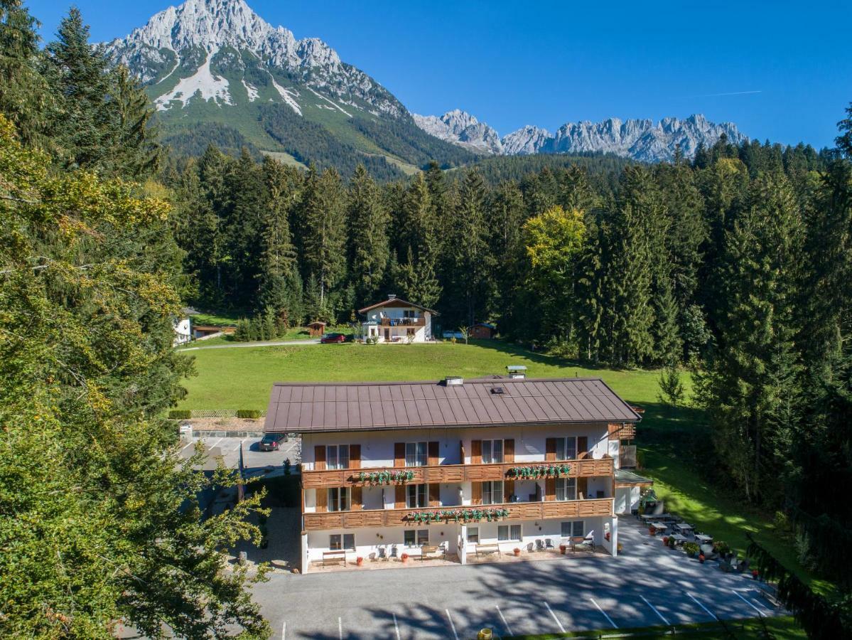 Pension Und Appartements Hartkaiser Ellmau Exteriör bild